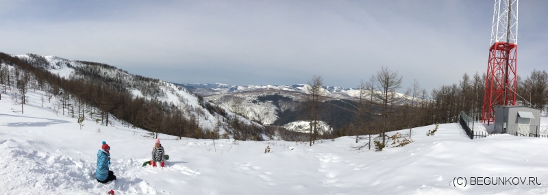 ГЛК Холдоми. Панорама на горы с верхней станции